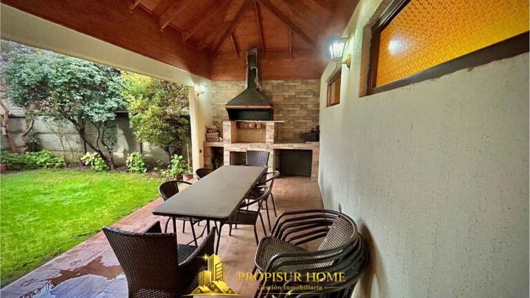 Casa esquina en venta en Portal del Valle Angol con terraza y quincho